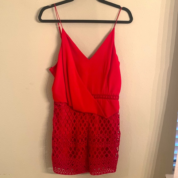 NEW Stylestalker Red Lace Romper Small - Picture 1 of 4